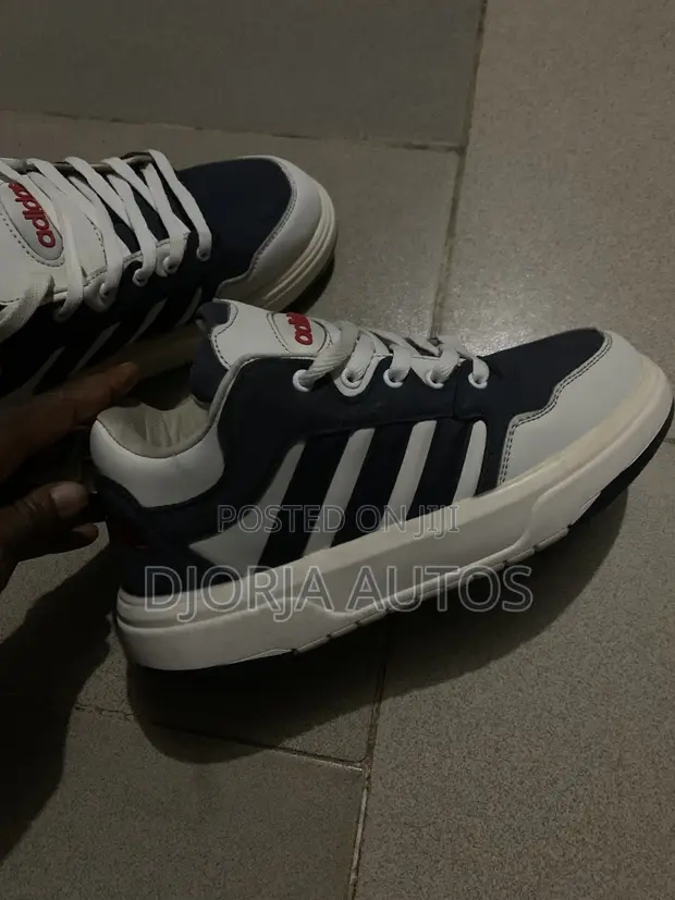 Adidas Sneakers - Size 43 - Blue - 1