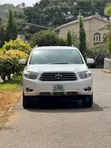 Toyota Highlander 2010 White - 1