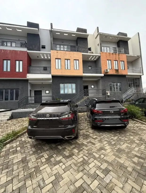 5 Bedroom Terrace Duplex with BQ for Rent in Guzape, Abuja - 1