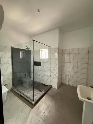 5 Bedroom Terrace Duplex da BQ don Sawa a Guzape, Abuja