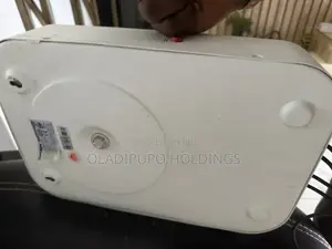 Qasa 5kVA Wall Mounted Digital Stabilizer