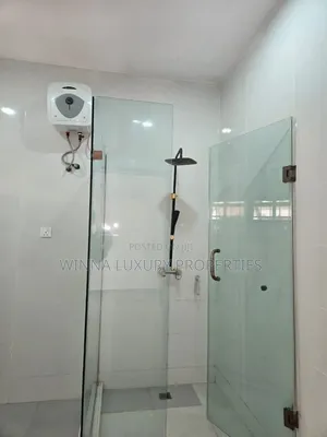 4 Bedroom Townhouse/Terrace Don Sayarwa a Guzape