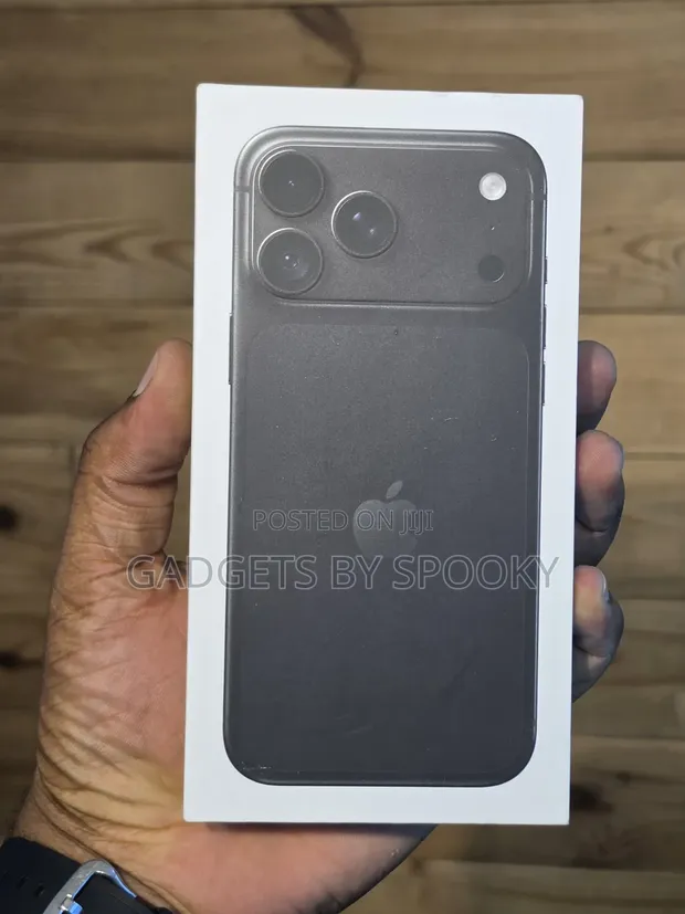 New Apple iPhone 18 Pro Max 512GB Black - 1
