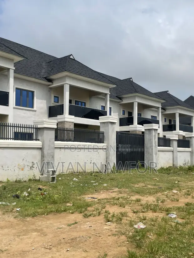4-Bedroom Townhouse/Terrace in Seman Metropolis, FHA - 1