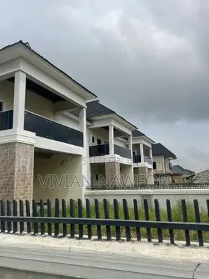 4-Bedroom Townhouse/Terrace in Seman Metropolis, FHA