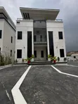4-Bedroom Duplex da Pool a Guzape Main, Abuja - 1