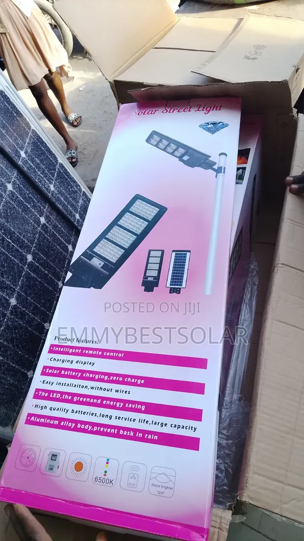 400W Reflective Solar Street Light (EMS) - 1