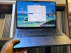 Apple MacBook Pro 2026 M5 Max 36GB RAM 2TB SSD
