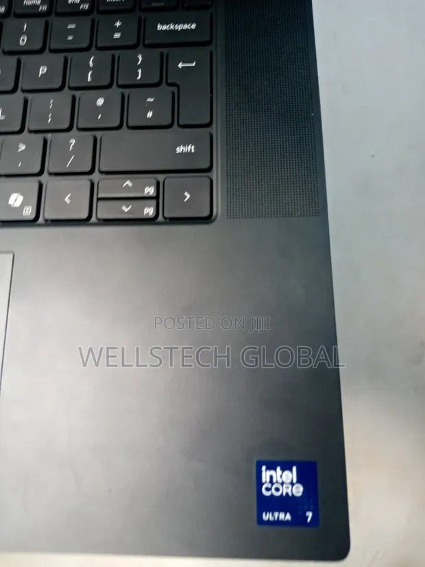 Dell Precision 5690 Laptop - Intel Core Ultra 7, 32GB RAM, 1TB SSD - 1