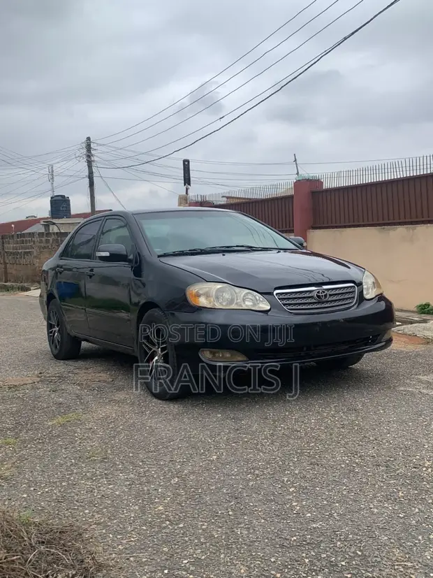Toyota Corolla 2007 Black - 1