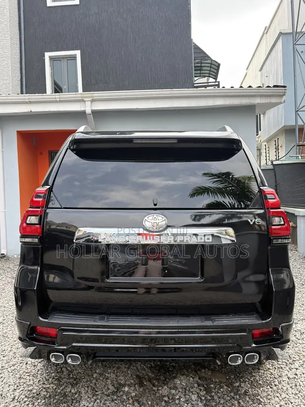 2020 Toyota Land Cruiser Prado Black - 1