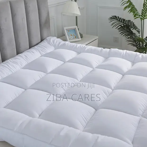 Comfortable Fluffy Mattress Bed Topper - 1