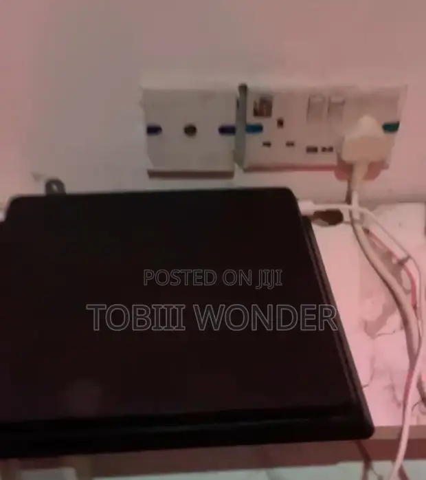 Hacked PS4 Slim Console with 5 Games - 1