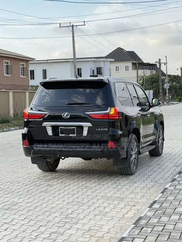 Lexus LX 570 (5 Seats) AWD 2017 - Foreign Used - 1