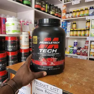 MuscleTech Nitro-Tech Whey Protein Powder - Strawberry