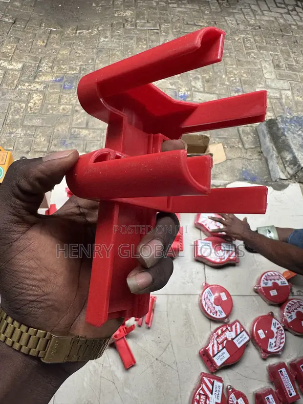 LOTO Adjustable Valve Lockout Device - 1