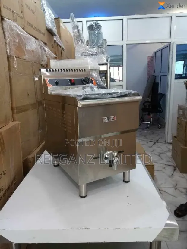 9 Litre Deep Fryer - 1