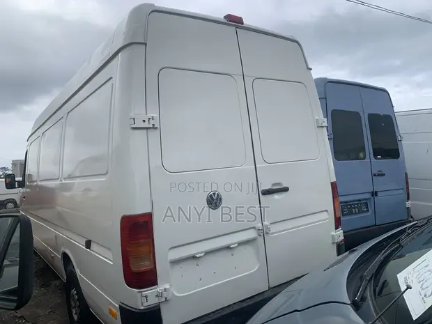 Volkswagen LT 35 2008 Container Bus - 1