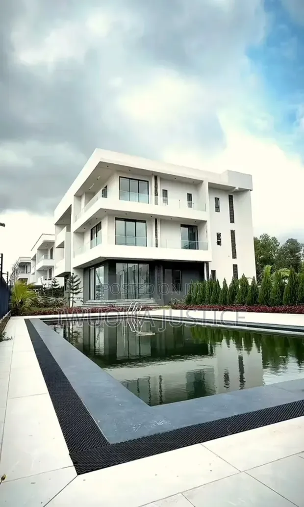 9-Bedroom Duplex a Jabi Lakeside Estate Don siyarwa - 1