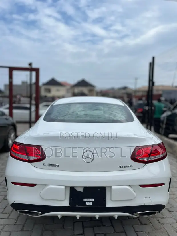 2017 Mercedes-Benz C300 Base 4Matic Coupe AWD - 1