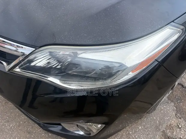 2015 Toyota Avalon Limited Sedan - 1