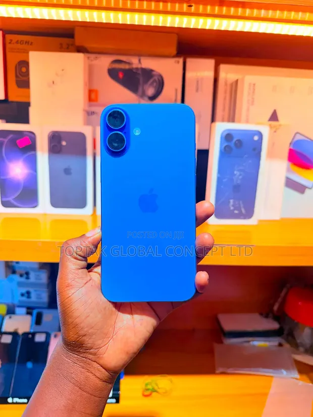 Apple iPhone 16 128GB Blue (UK Used) - 1