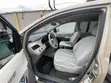 Toyota Sienna 2011 Zinariya - 2