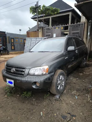 2005 Toyota Highlander Limited V6 SUV