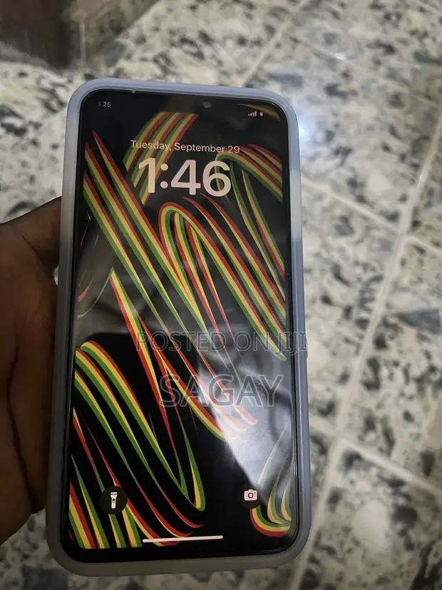 New Apple iPhone XS Max 64GB Gold - 1