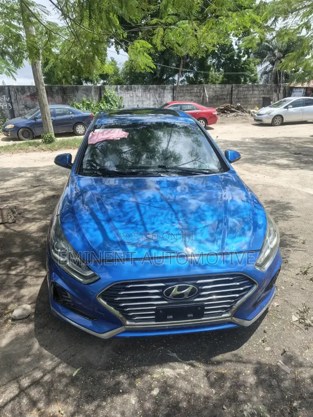 Hyundai Sonata 2018 Blue - 1