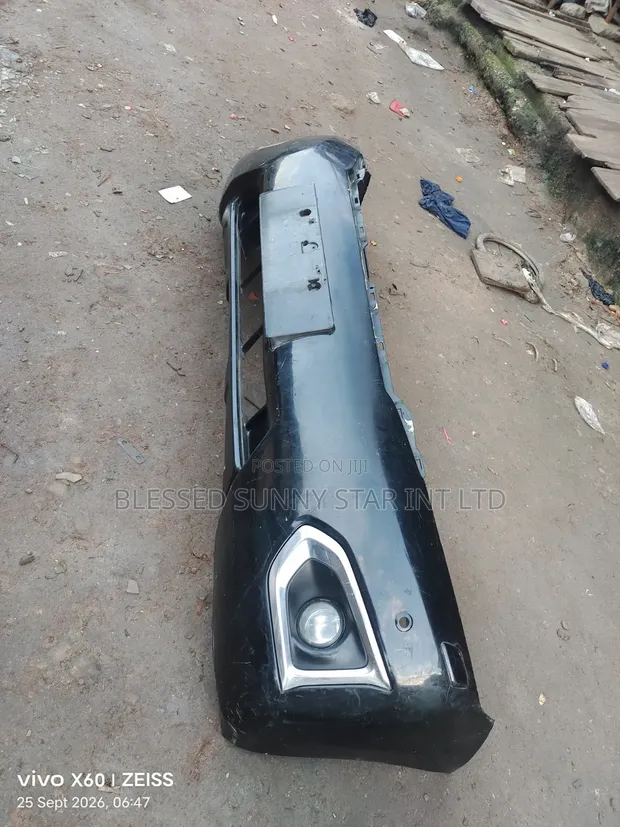 Cikakken Bumper na Gaba Nissan Patrol - 1
