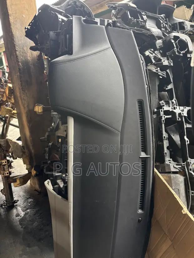 Dashboard Toyota Avalon 2015 - 1