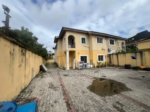 4-Bedroom Duplex for Rent in Lekki Phase 1 - 1