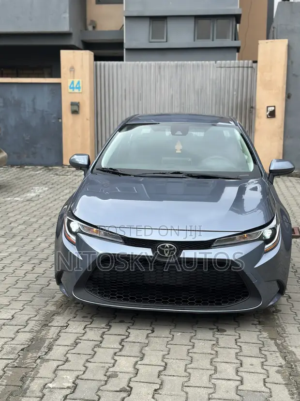 2021 Toyota Corolla LE - 1