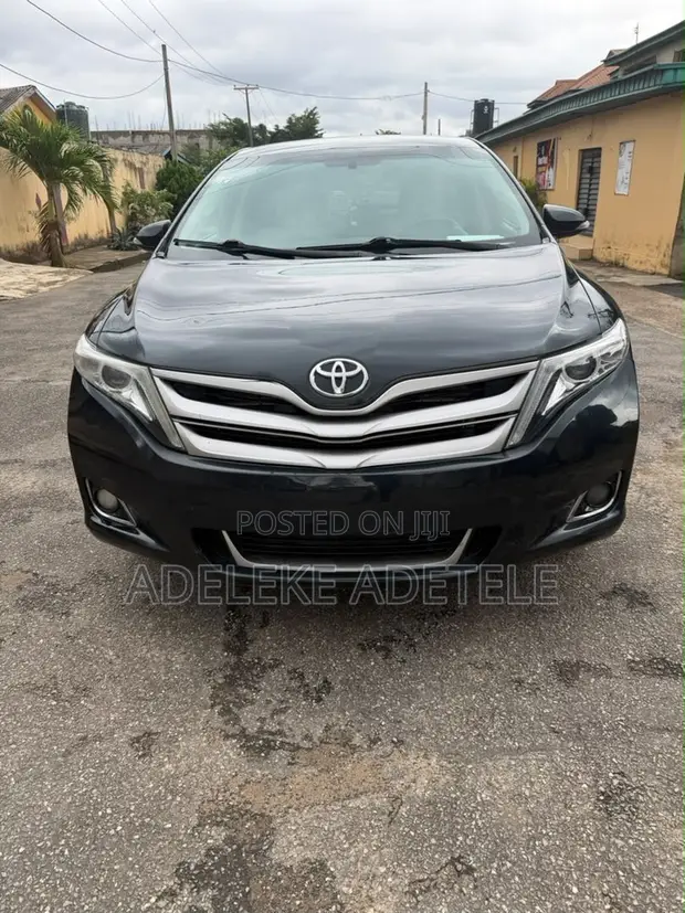 Toyota Venza XLE AWD 2013 - 1