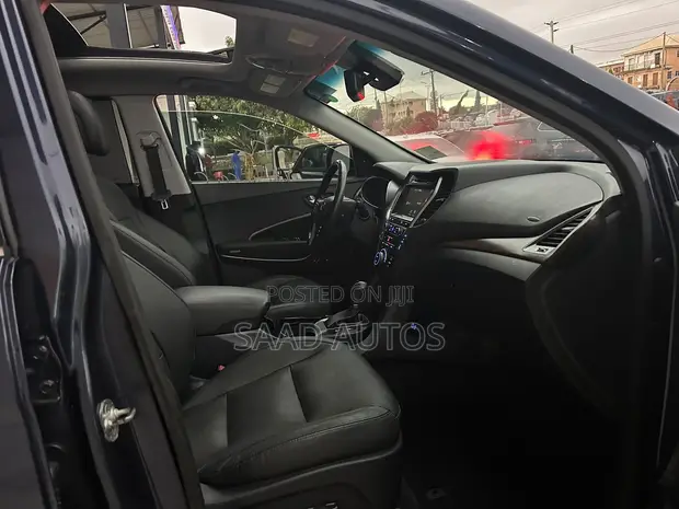 2018 Hyundai Santa Fe Limited Ultimate AWD Blue - 1