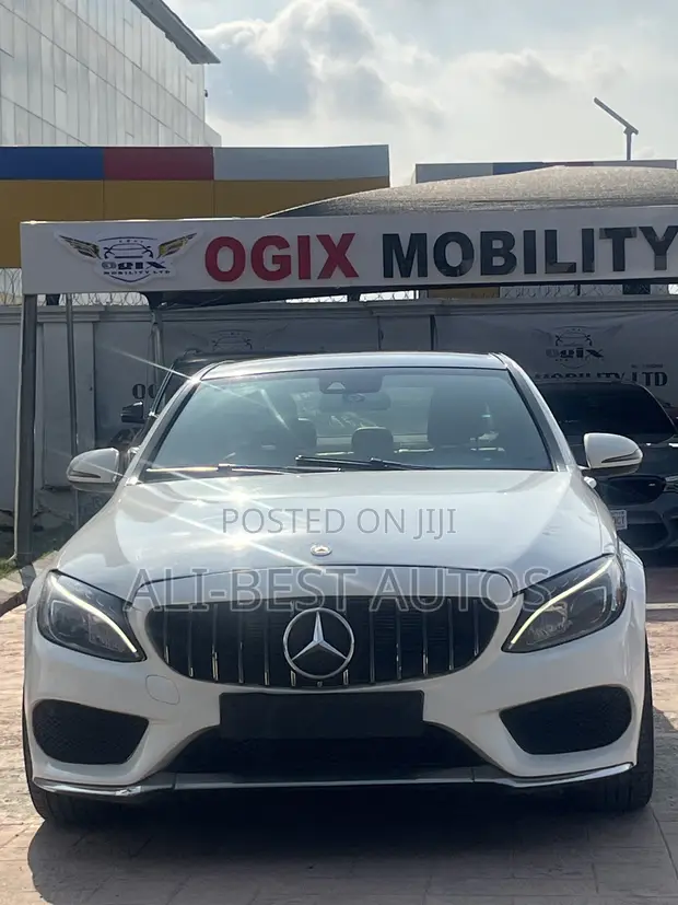 Mercedes-Benz C300 Farar 2016 - 1