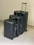 Luxury Hardshell Smart Travel Suitcase mai USB Charging - 1