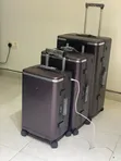 Luxury Hardshell Smart Travel Suitcase mai USB Charging - 2