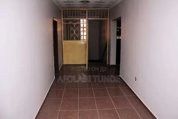 7-Bedroom Apartment with 3-Bedroom BQ for Sale, Ikota - 1