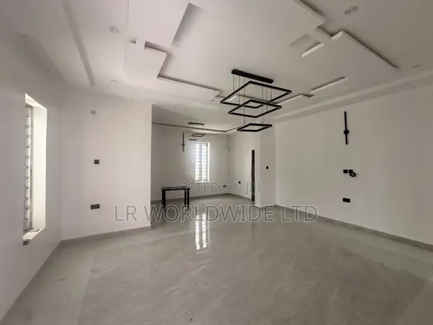 4 Bedroom Duplex for Sale a Lugbe District - 1
