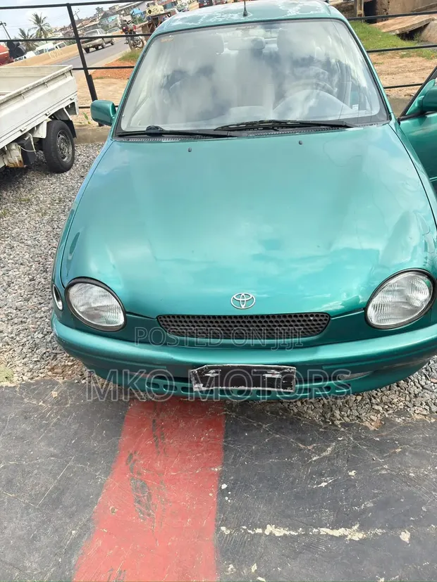1996 Toyota Corolla 1.3 Sedan - Kore - 1