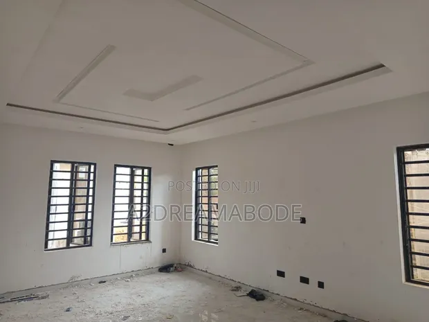 Gidan Bacci 6 Bedroom don Hayarwa a Ikeja, Allen Avenue - 1