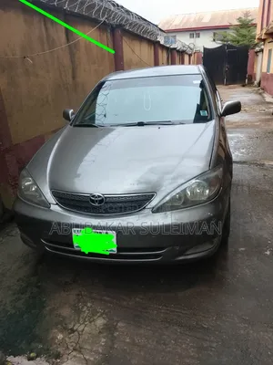 2003 Toyota Camry SE Sedan (2.4L)