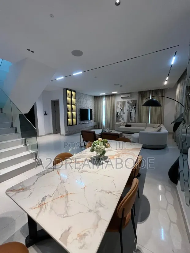 Sabon Gina 4-Bedroom Maisonette a Old Ikoyi - 1