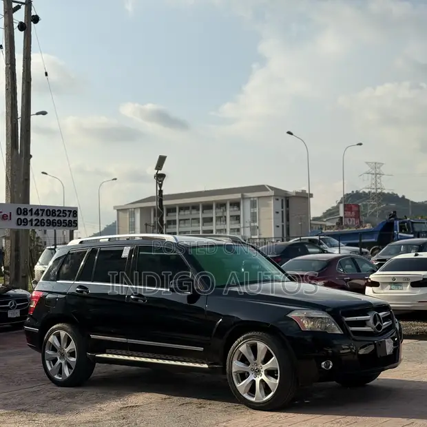 Mercedes-Benz GLK-Class 350 4MATIC 2010 Black - 1