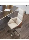 Stylish Executive Office Chair - Boss Edition - 1