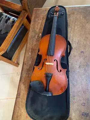 Violin da aka yi amfani da shi - Babu E string