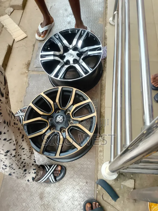 Sabbin Rims na Toyota Hilux Adventure (2025) - 1
