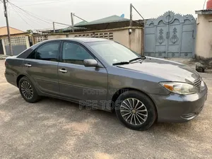 Toyota Camry 2005 Grey